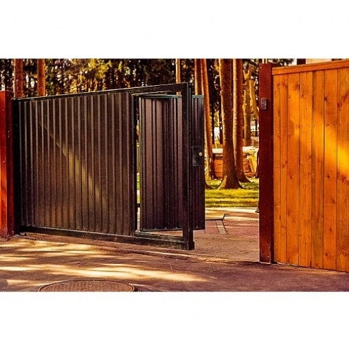 Сдвижные ворота со встроенной калиткой 4500x2000 мм