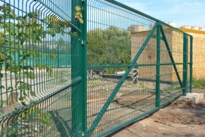 Распашные ворота из 3D сетки